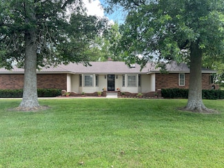 13607 Missouri 2, Freeman, MO 64746