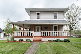 63 Linwood Ave, Warsaw, NY 14569
