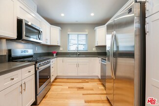 908 6th St Unit 10, Santa Monica, CA 90403