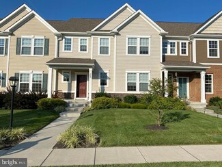 203 Hanover Ct, Chester Springs, PA 19425