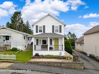 1213 Franklin St, Old Forge, PA 18518