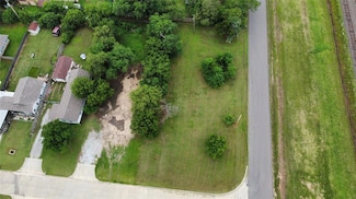200 NE 2nd St, Moore, OK 73160