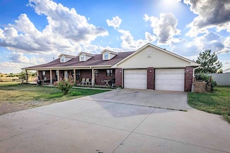 910 1st St, Elgin, OK 73527