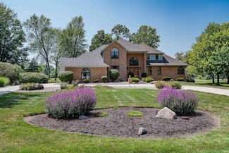 2002 Sycamore Hills Dr, Fort Wayne, IN 46814