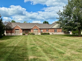 200 Riverbend Blvd, Mahomet, IL 61853