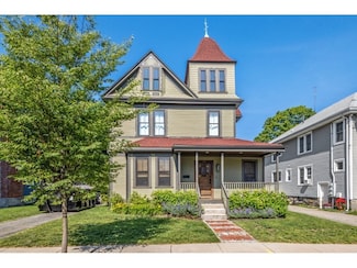 29 Milwood St, Dorchester Center, MA 02124