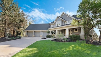 6470 Tanagers Point, Excelsior, MN 55331