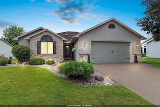 1336 Southfield Dr, Menasha, WI 54952