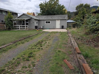 917 Nickel St, Kamiah, ID 83536