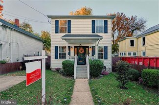 4504 41st Ave, North Brentwood, MD 20722