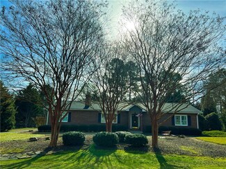 110 Stonehaven Ln, Easley, SC 29642