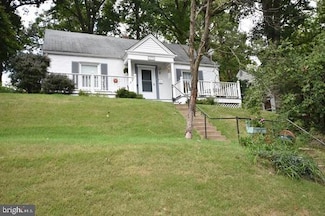 10626 S Dunmoor Dr, Silver Spring, MD 20901