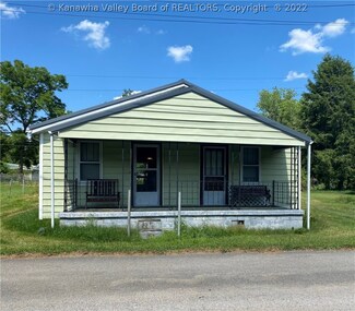 41 Waterview Ln, Elkview, WV 25071