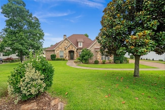 5546 Nathan Dr, Chandler, TX 75758