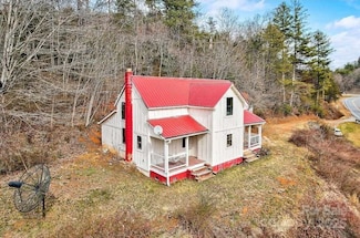14 Old Mater Farm Rd, Sylva, NC 28779