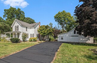 60023 Constantine Rd, Three Rivers, MI 49093