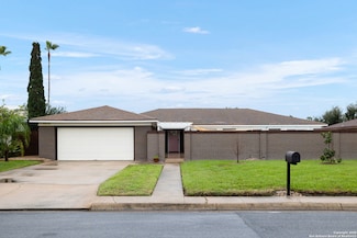 1215 Bluebonnet Dr, Brownsville, TX 78521
