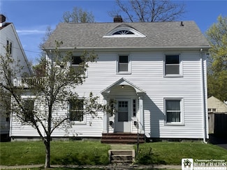 31 Falconer St, Jamestown, NY 14701