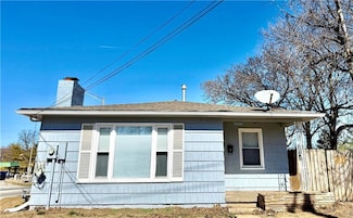 202 E Short Ave, Independence, MO 64050