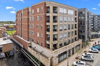 195 N Addison Ave Unit PH03, Elmhurst, IL 60126