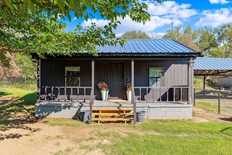 1550 S Stewart St, Azle, TX 76020