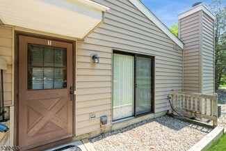 1 N Slope Unit 115C, Clinton, NJ 08809