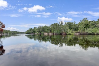 190 SE Riverside Dr W, Branford, FL 32008