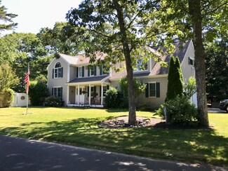 82 Sunset Cir, Mashpee, MA 02649