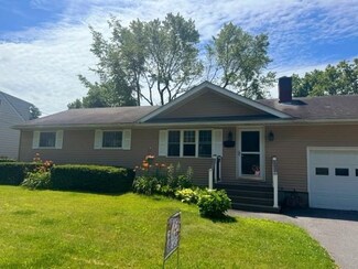 17 Laurel Hill Dr, South Burlington, VT 05403