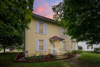 813 Third St, Howe, IN 46746