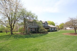 14393 Dan Patch Ln, Libertyville, IL 60048