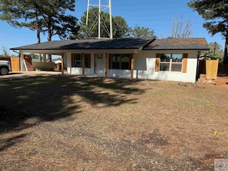 101 Pine St, Maud, TX 75567