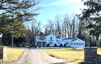 3370 Harris Rd, Broadview Heights, OH 44147