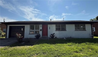 128 Hills Dr, Clarksville, IN 47129