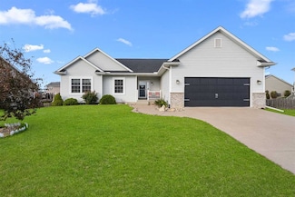 4390 Tranquility Trail, Bettendorf, IA 52722