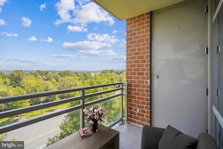 3650 S Glebe Rd Unit 454, Arlington, VA 22202