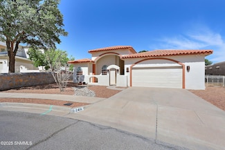 2491 Clearview Dr, Las Cruces, NM 88011