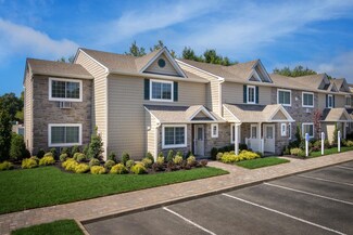 275 Cassa Loop Unit 275, Holtsville, NY 11742