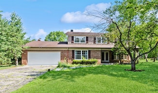 2527 Checker Rd, Long Grove, IL 60047