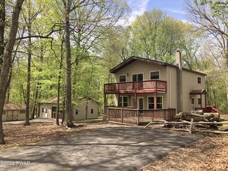 145 Deer Trail Dr, Hawley, PA 18428
