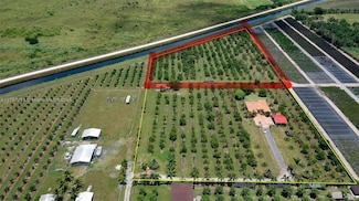 20401 SW 184th St #Rear, Miami, FL 33187