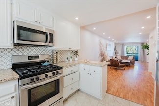 20334 Rue Crevier Unit 621, Canyon Country, CA 91351