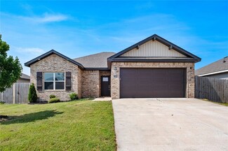 310 Grove, Centerton, AR 72719