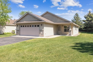 1232 Willow Pond Dr, Waite Park, MN 56387