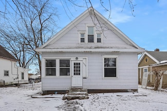 1225 S Capitol St, Pekin, IL 61554
