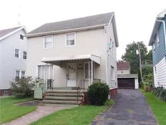 3851 E 38th St, Newburgh Heights, OH 44105