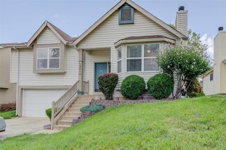 5010 Brittany Downs Dr, Saint Charles, MO 63304