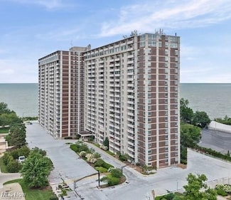 12900 Lake Ave Unit 1208, Lakewood, OH 44107
