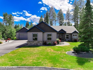 12555 N Bradbury Dr, Hayden, ID 83835