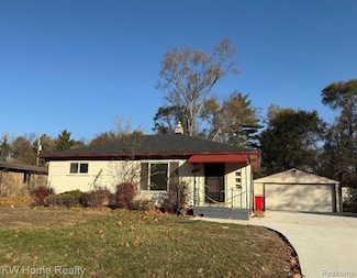 25630 W 10 Mile Rd, Southfield, MI 48033